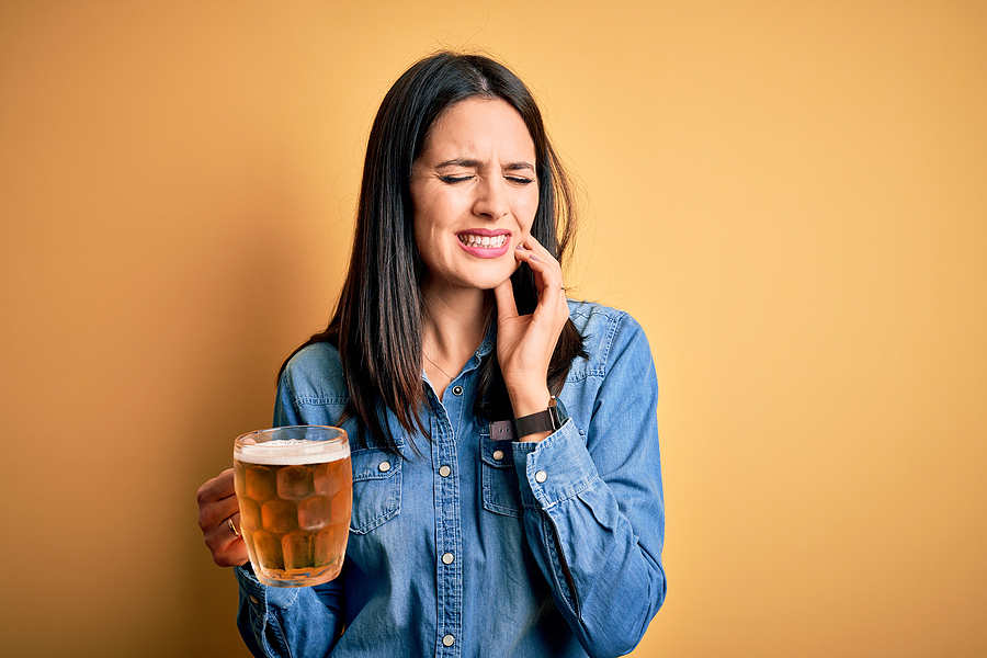 How Can Alcohol Affect Your Teeth?