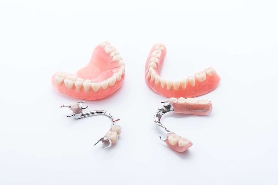 Complete Guide to Dentures, Partials & Occlusal Guards in Royal Oak, MI